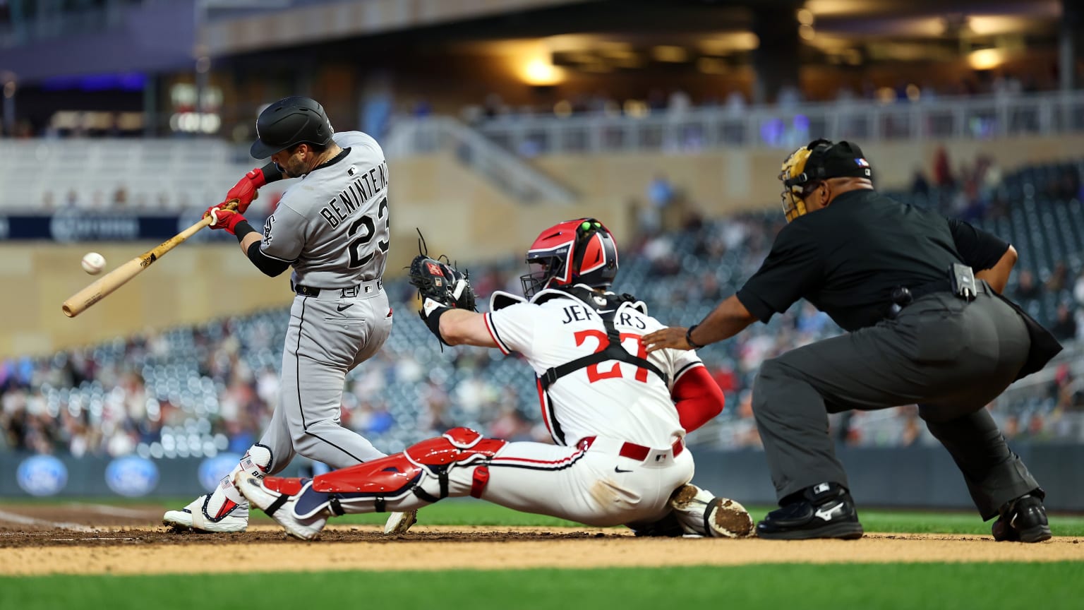 Outlet Bats N Gloves Store -Outlet Bats N Gloves Store